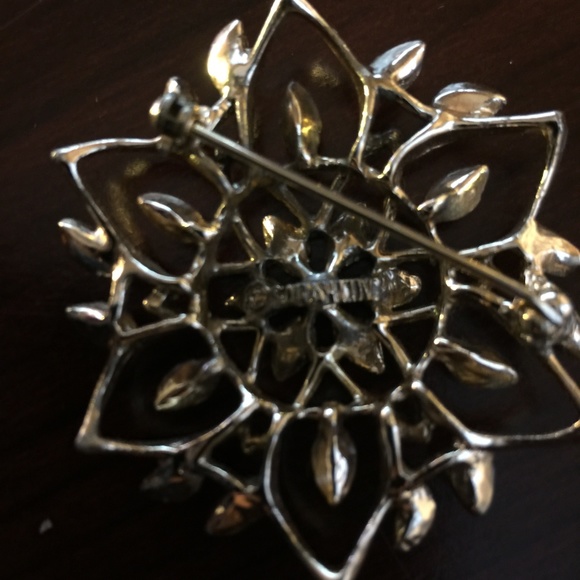 Demi Parure by Sarah Cov. Gold-Tone Filigre - Picture 2 of 2